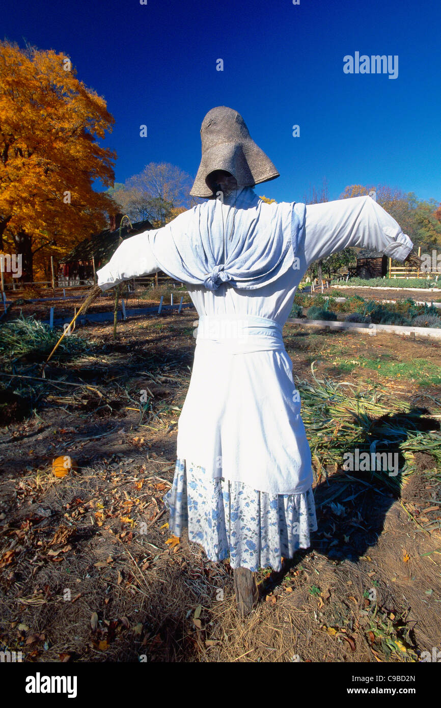 Époque coloniale épouvantail dans un jardin, Jockey Hollow State Park, New Jersey Banque D'Images