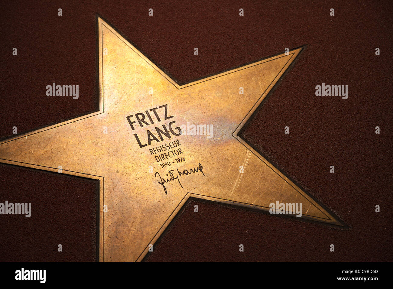 Star pour Fritz Lang sur le boulevard des stars à la Potsdamer Platz à Berlin, Fritz Lang Stern auf dem Boulevard der Sterne Banque D'Images