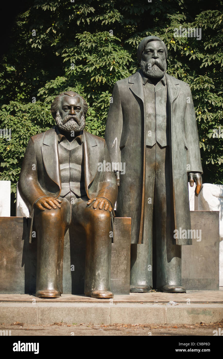 Statue de Marx et Engels. Berlin, Allemagne. Banque D'Images