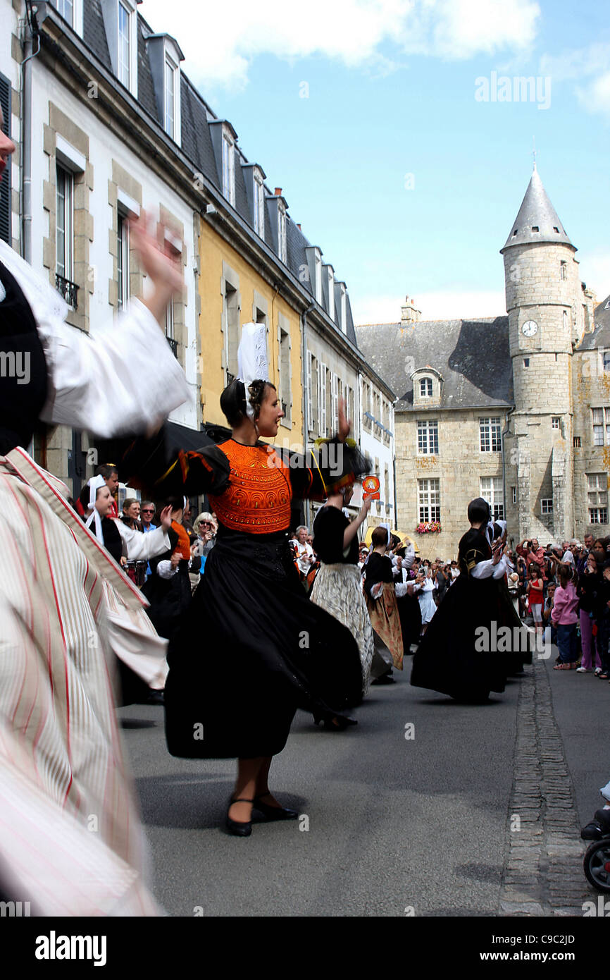 La fête des Brodeuses, ou broderie's Festival, à Pont-l'Abbé, Finistère, Bretagne, France. Banque D'Images