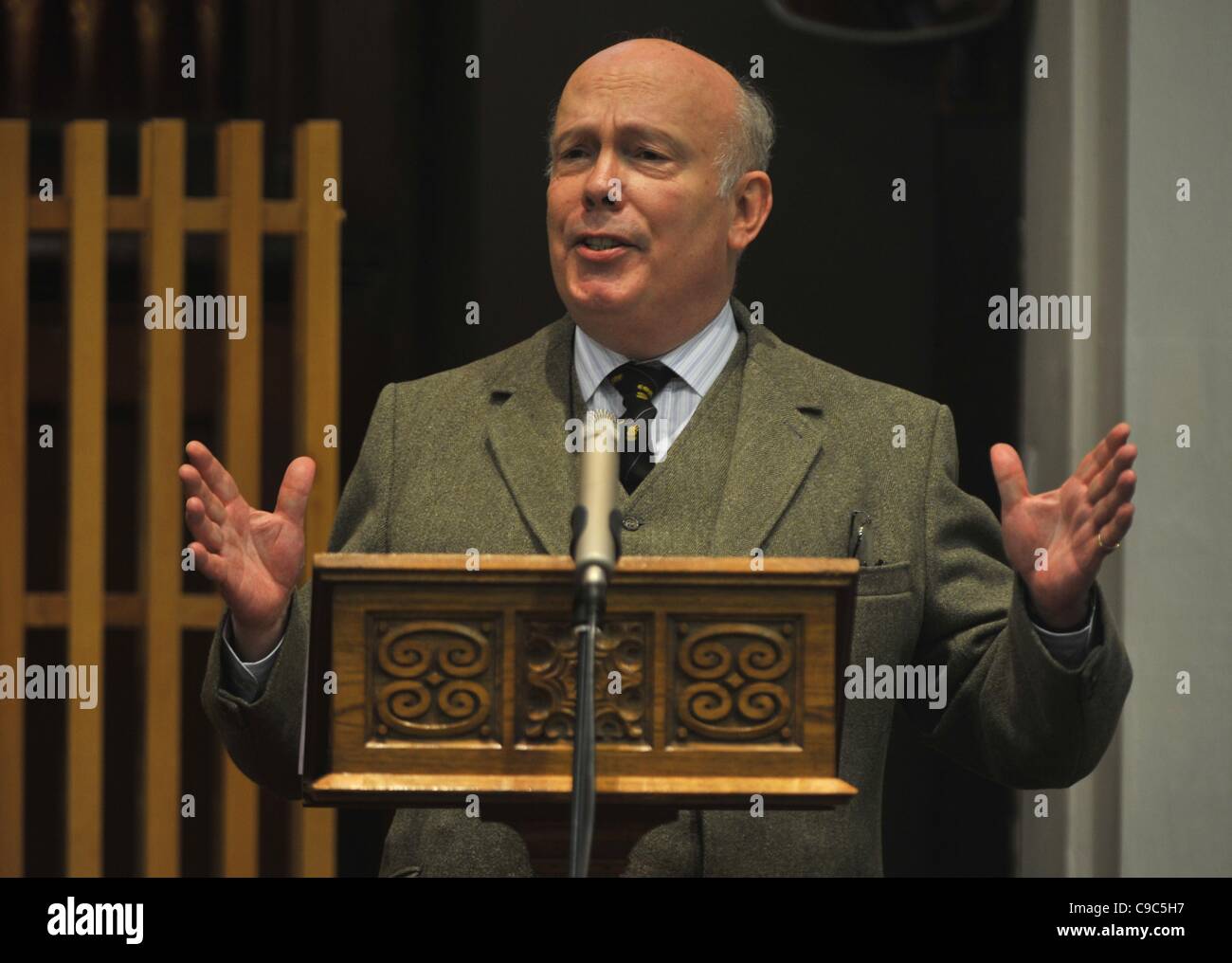 Gagnant d'un Oscar, le dramaturge Seigneur Julian Fellowes Banque D'Images