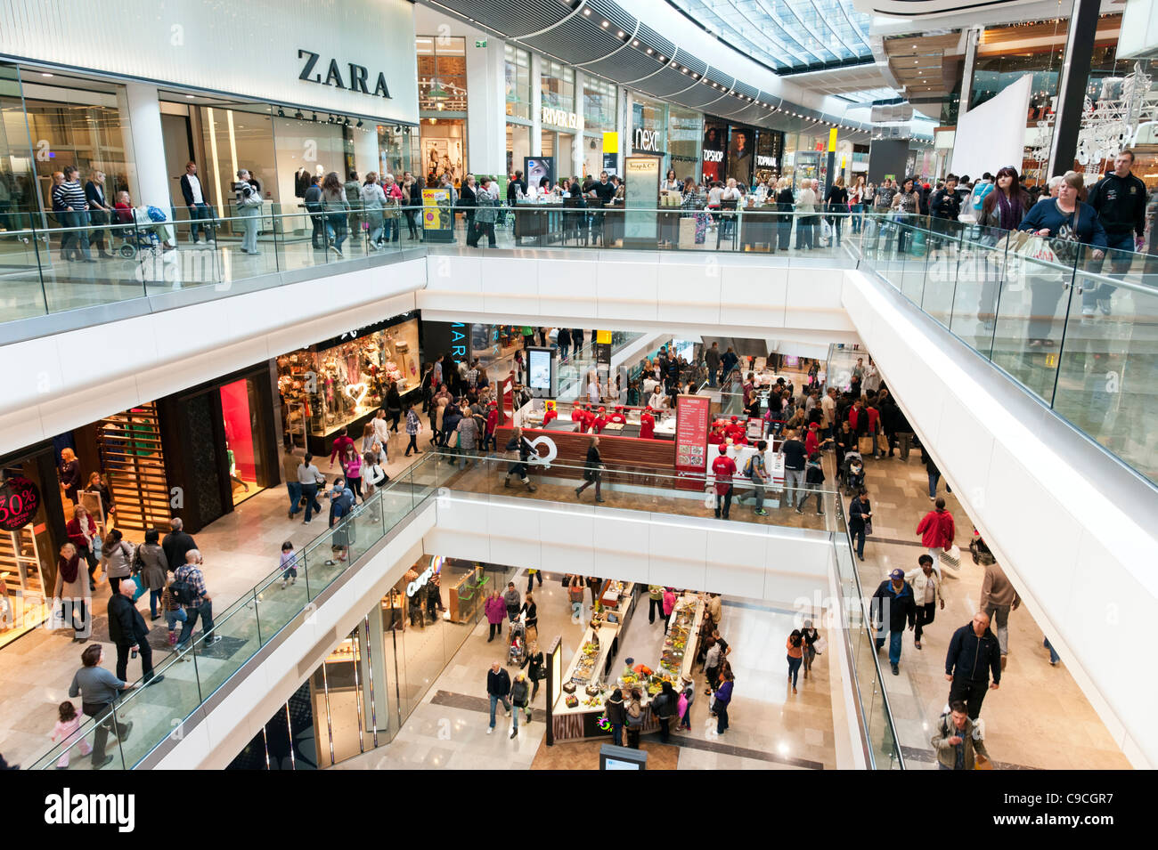 Westfield Stratford City Shopping Mall, Londres, Angleterre, Royaume-Uni Banque D'Images