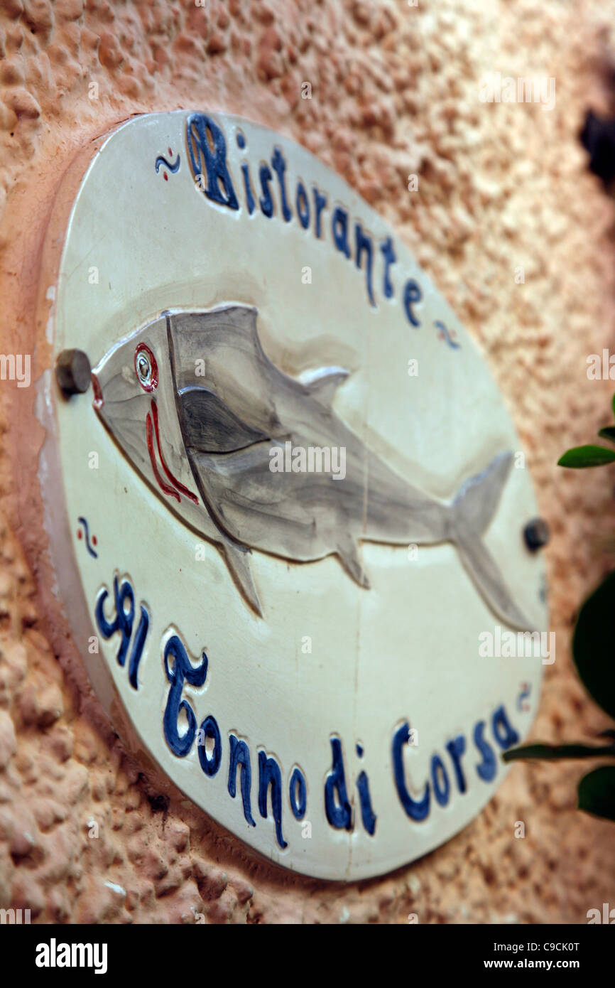 Tonno di Corsa restaurant Carloforte, l'île de San Pietro, Sardaigne, Italie. Banque D'Images