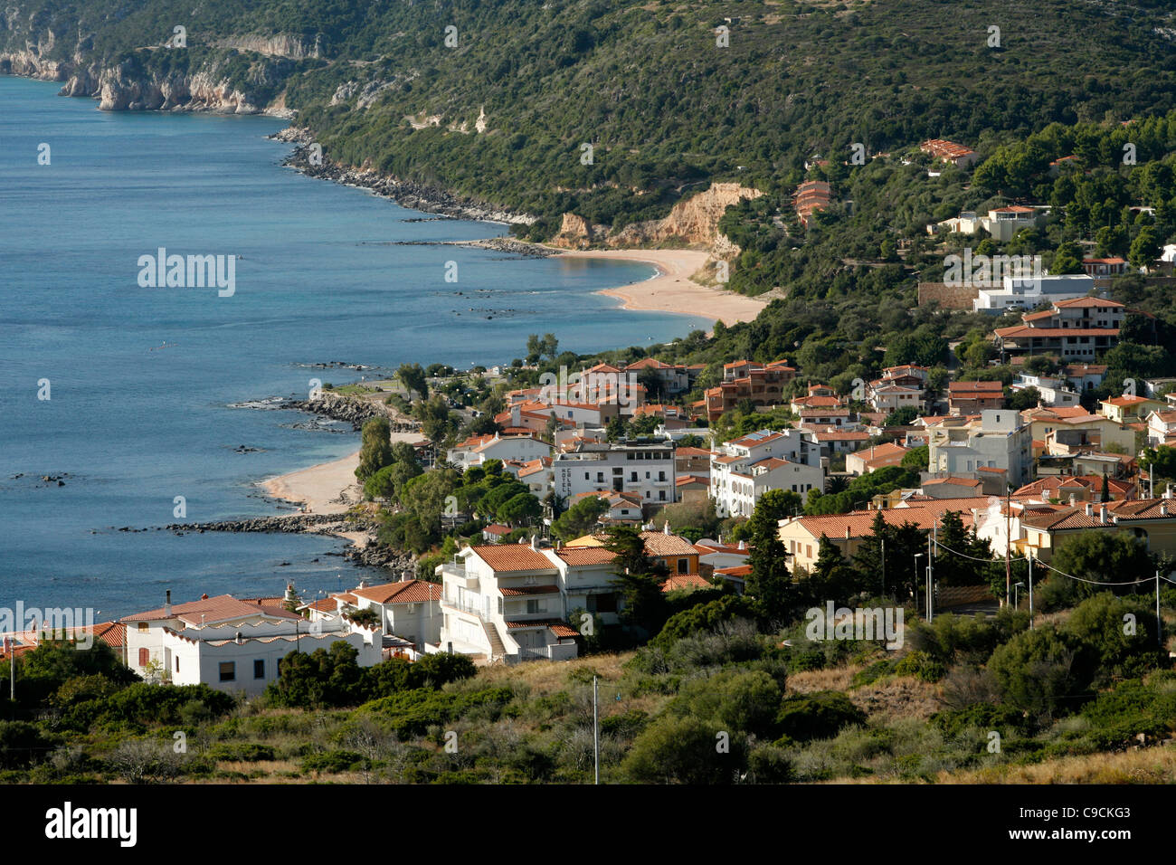 Vue sur Cala Ganone et la baie d'Orosei, Sardaigne, Italie. Banque D'Images