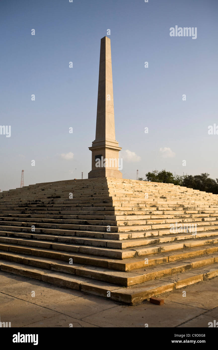 Un obélisque marque l'emplacement du couronnement Durbar près de Delhi, en Inde. Banque D'Images