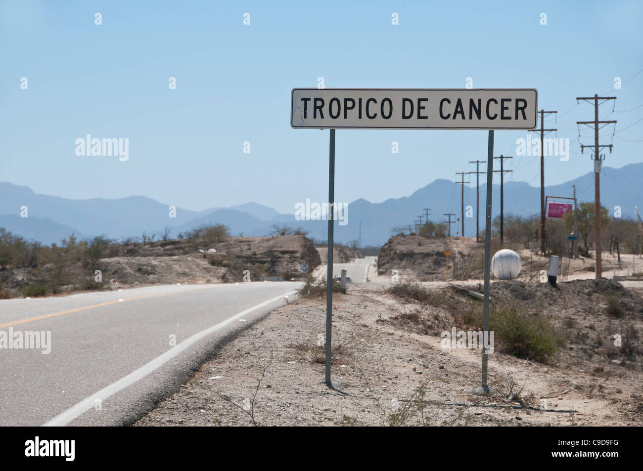 Mexique, Baja California Sur, tropique du cancer road sign Banque D'Images