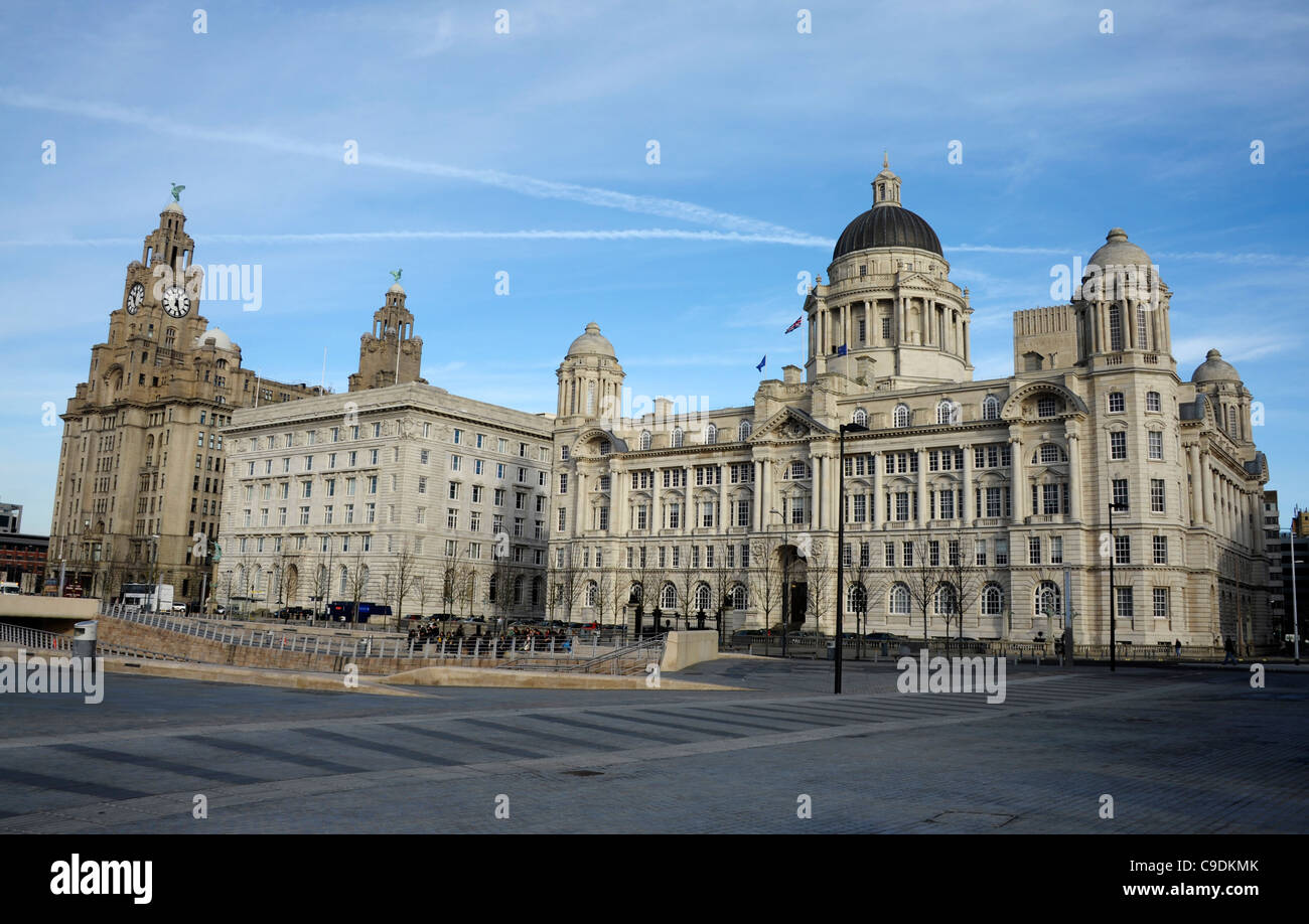 Le Royal Liver Building, la Cunard Building et le port de Liverpool, Liverpool, Angleterre, Royaume-Uni Banque D'Images