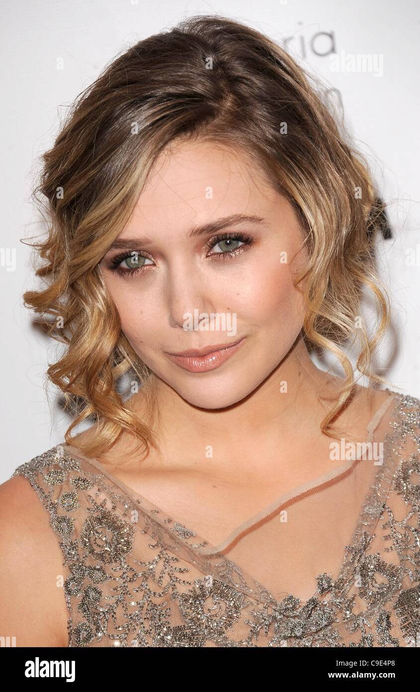Elizabeth Olsen au niveau des arrivées pour l'IFP'S 21st Annual Gotham Independent Film Awards, le Restaurant Cipriani Wall Street, New York, NY, le 28 novembre 2011. Photo par : Kristin Callahan/Everett Collection Banque D'Images
