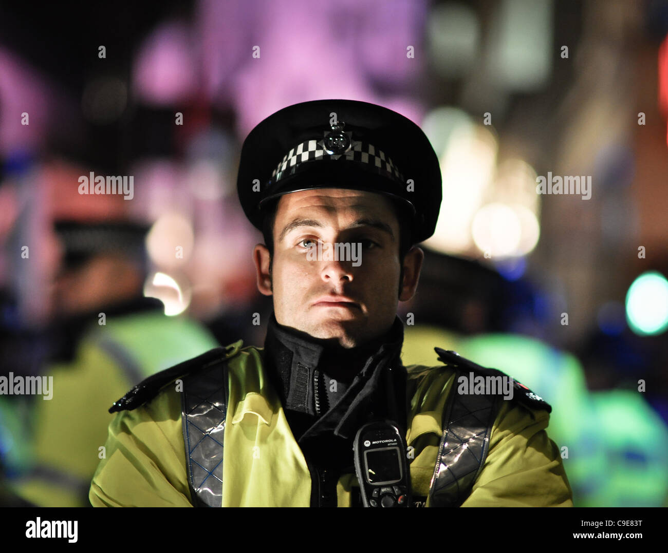 Le centre de Londres pour accompagner N30 mars journée de grève - déplacé hors du Lincoln Inn Field's et se sont rassemblés sur le quai. Banque D'Images