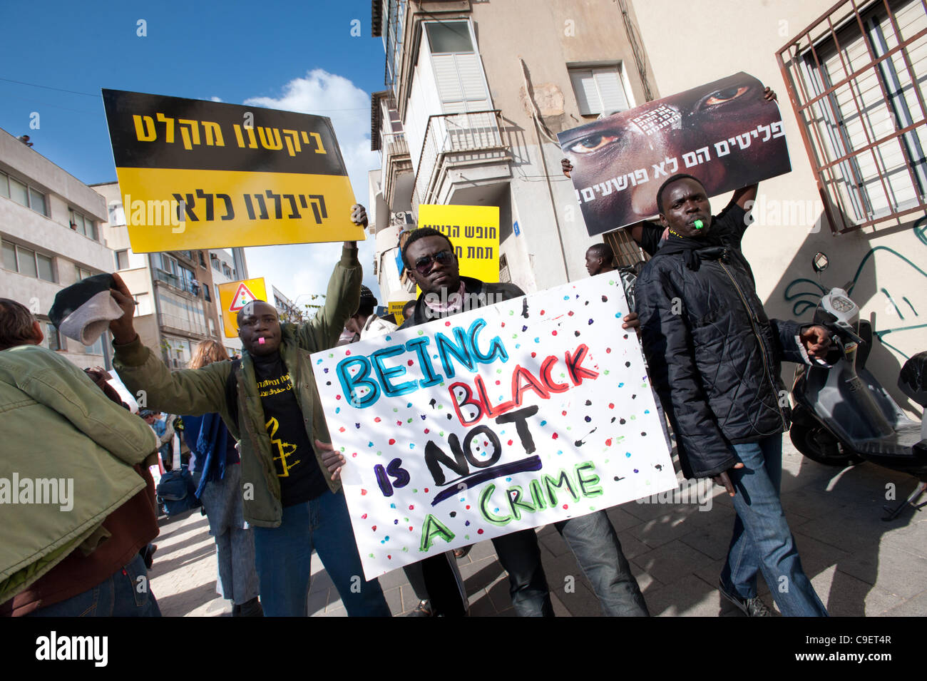 TEL AVIV - 9 décembre : les immigrants africains exiger leurs droits de l'homme dans un mars à Tel Aviv. Banque D'Images