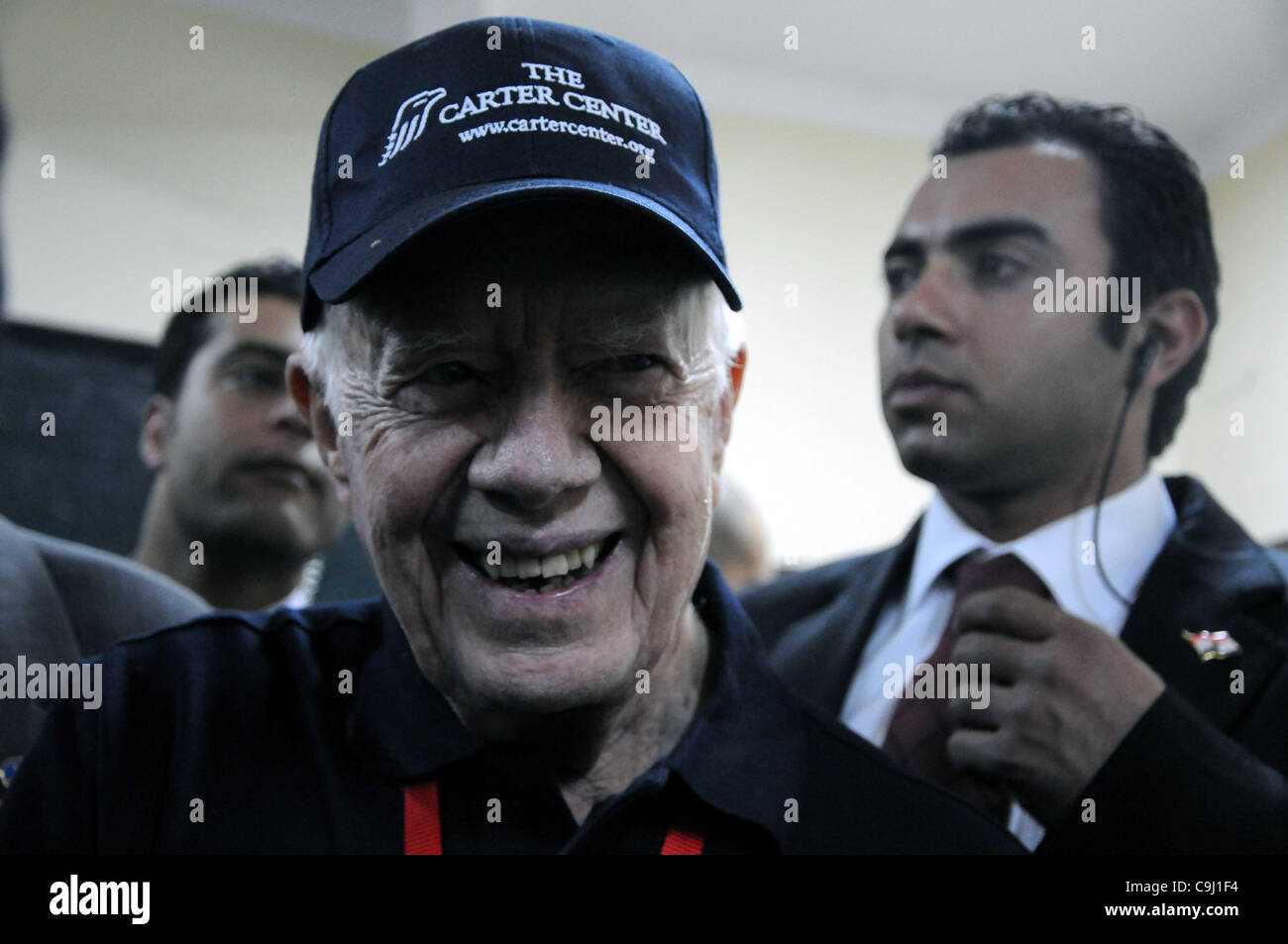10 janvier 2012 - L'Egypte, l'Egypte - Jimmy Carter's au niveau de la tige Farag l'école. Au cours de sa présidence dans les années 1970, Carter a aidé le courtier de l'Accords de Camp David qui a conduit à un accord de paix de 1979 entre Israël et l'Egypte. -- La visite de Jimmy Carter à l'élection du comité au niveau de l'école. Farag L'ancien Président des États-Unis Banque D'Images