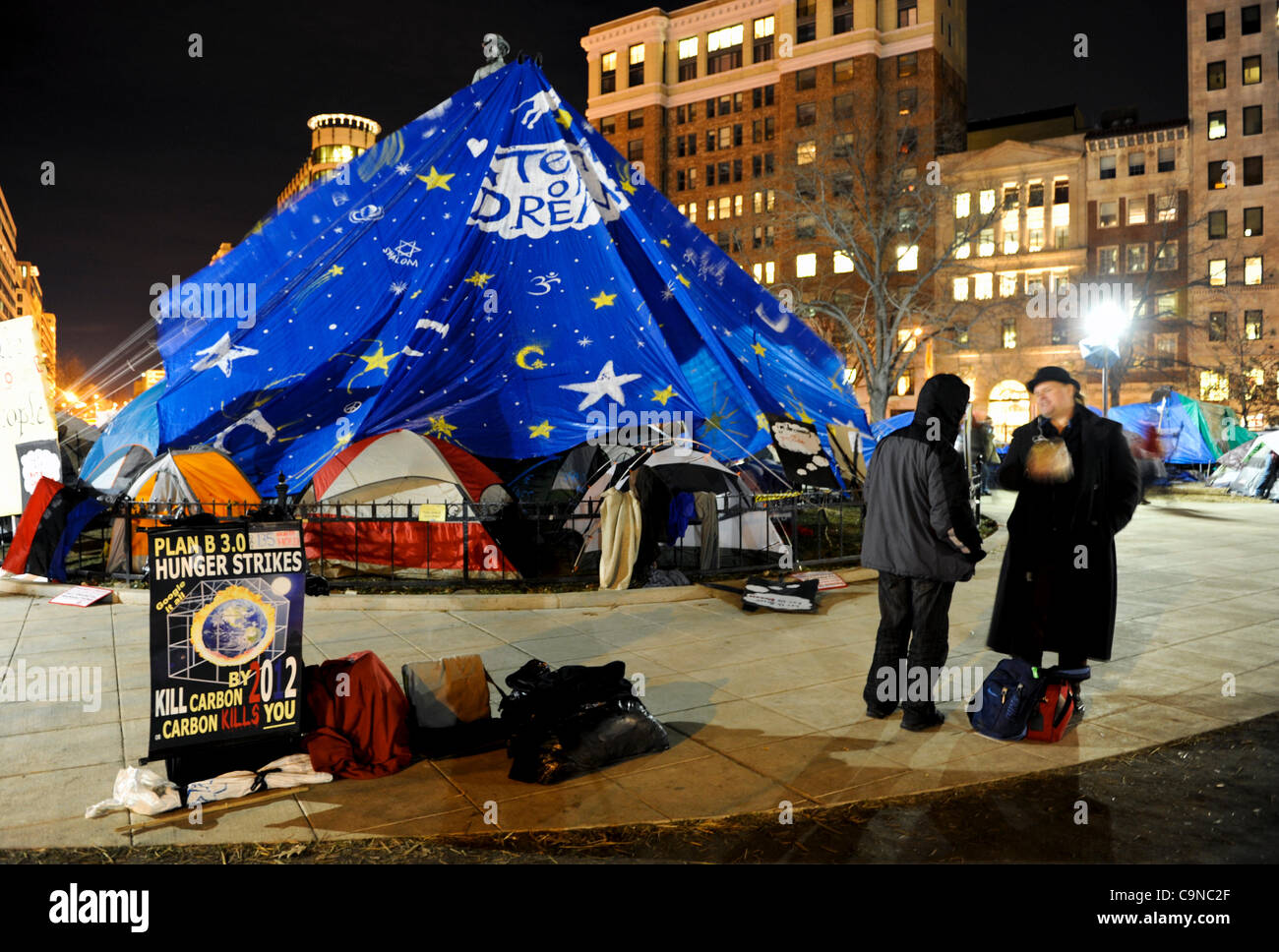 Jan 30,2012, occupent Washington DC, il y a encore beaucoup de tentes et des manifestants sur la place McPherson la nuit la ville avait dit à l'occupant pas plus de dormir ou en camping dans le parc. Banque D'Images