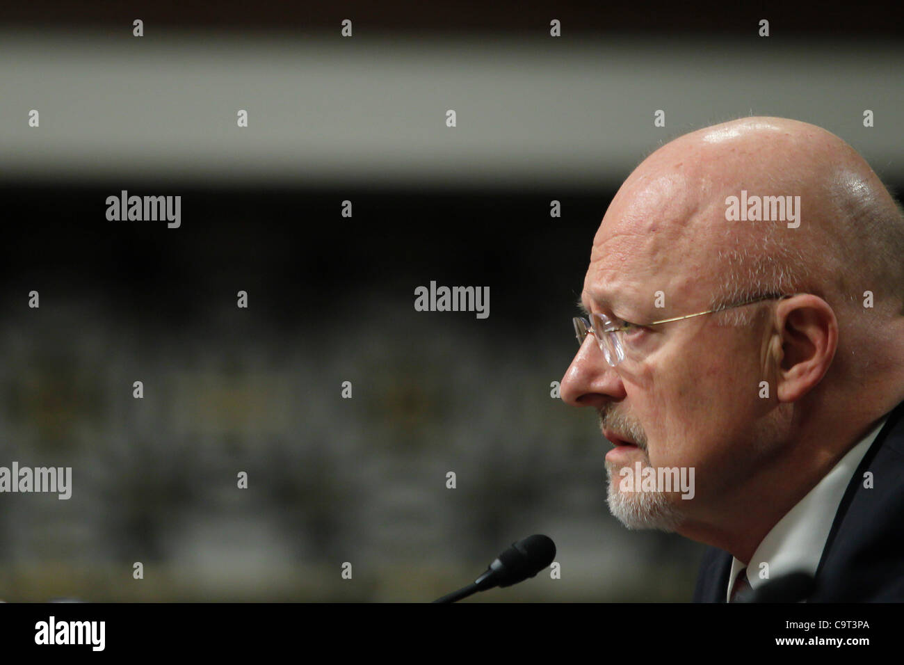 16 février 2012 - Washington, D.C., États-Unis - Directeur du Renseignement National, James Clapper témoigne devant la Commission des forces armées du Sénat Audition sur les menaces dans le monde entier. (Crédit Image : © James Berglie/ZUMAPRESS.com) Banque D'Images