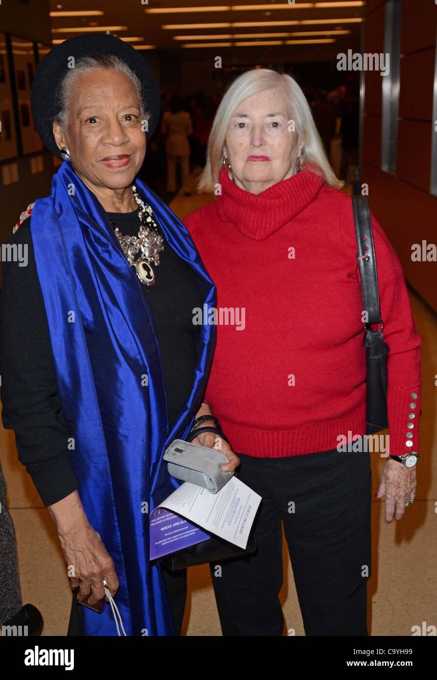 Julia miles in attendance celebrating Banque de photographies et d