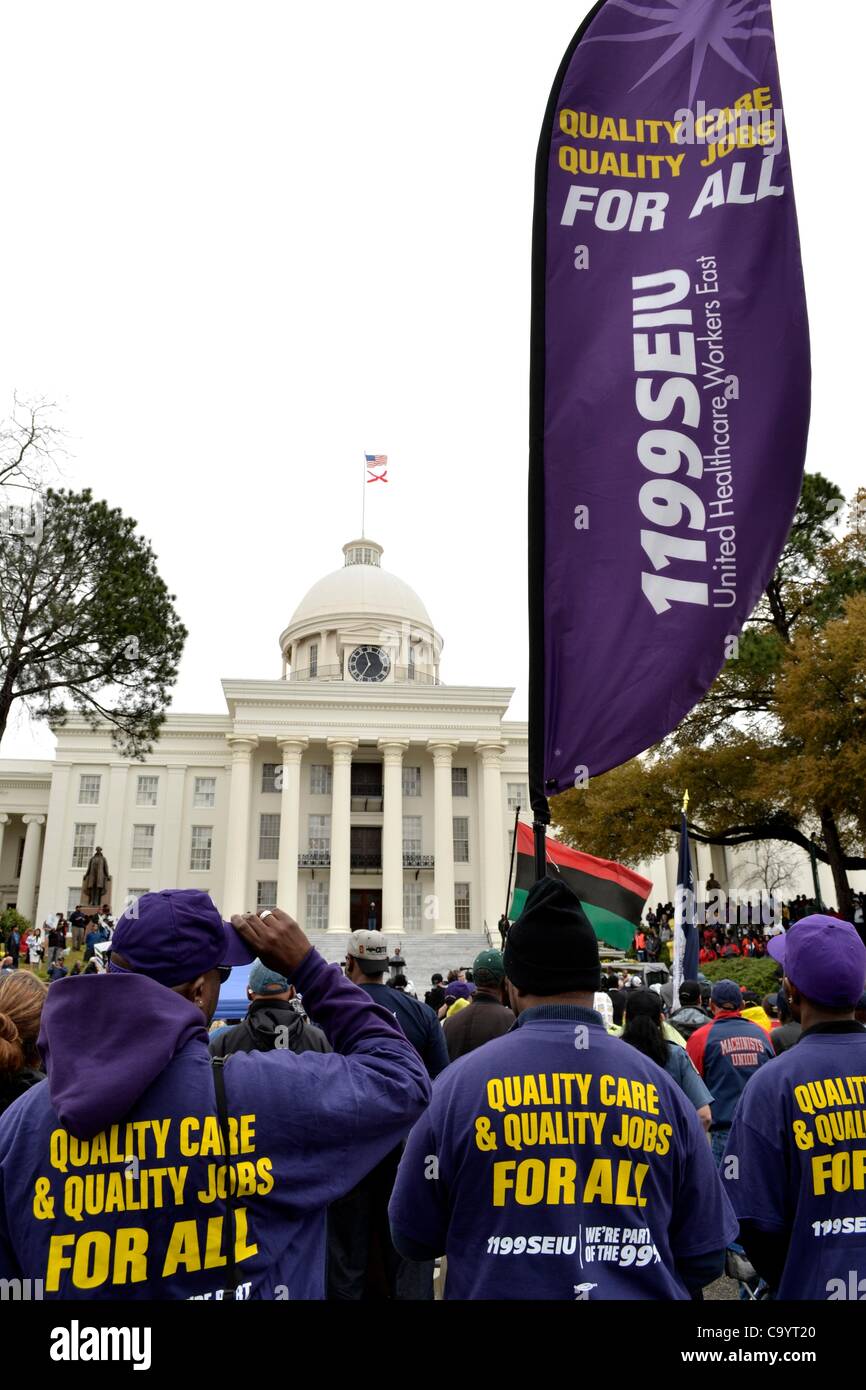 09 mars, 2012. Les manifestants pour vote et droits de l'immigration après rallye Selma à Montgomery de mars. SEIU (Service Employees International Union). Dexter Avenue, en face de l'Alabama State Capitol. ©Ann peu Banque D'Images