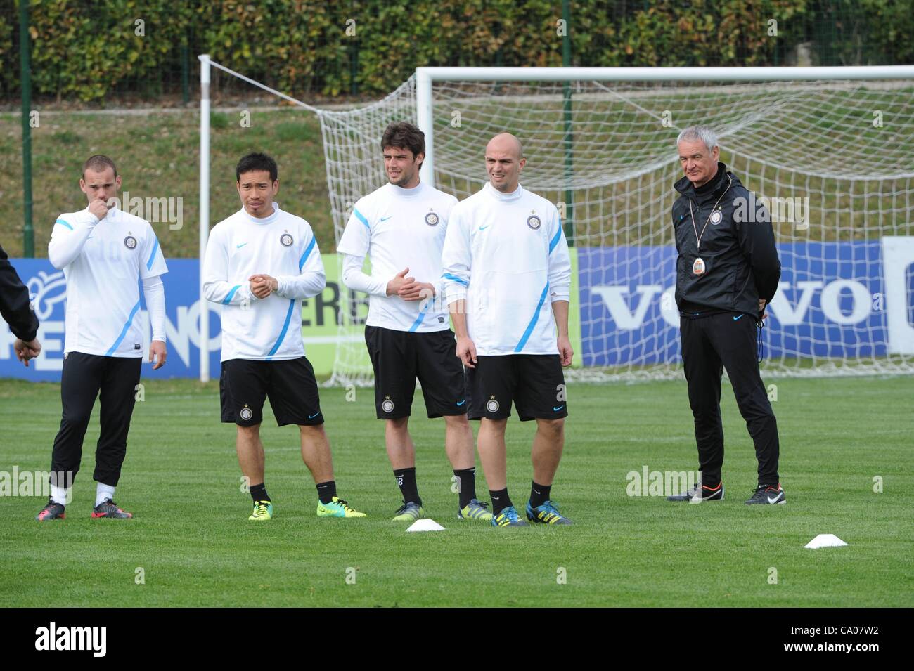 CLAUDIO RANIERI PREND LA FORMATION INTER MILAN Milan Milan ITALIE 12 Mars 2012 Banque D'Images