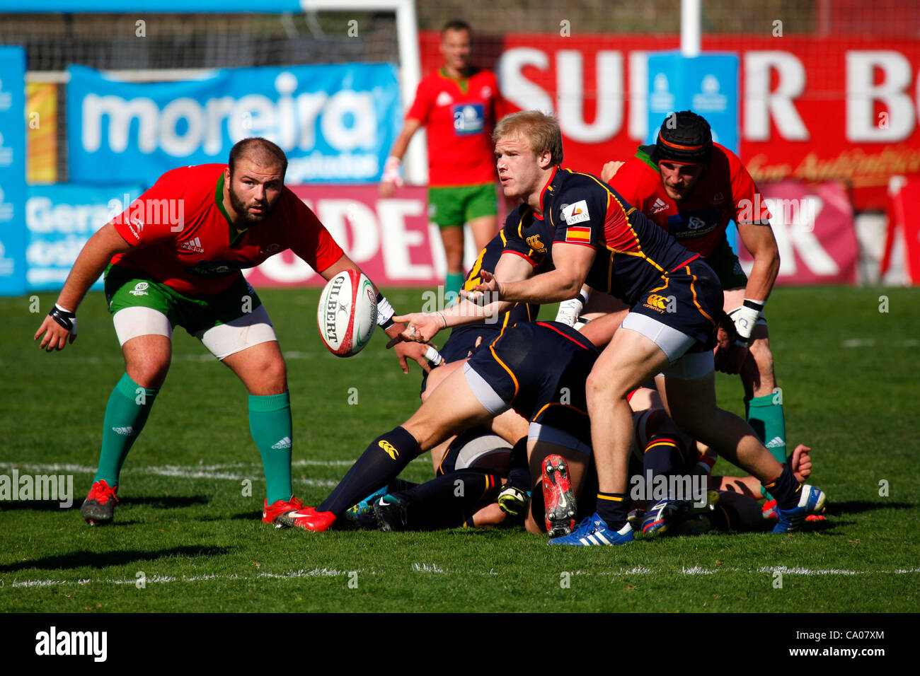 Espagne Passer La Balle D Un Ruck Dans Leur International Rugby Clash Contre Le Portugal Le Portugal A Battu L Espagne 23 17 Dans La Coupe D Europe Des Nations Division 1a Dispositif International