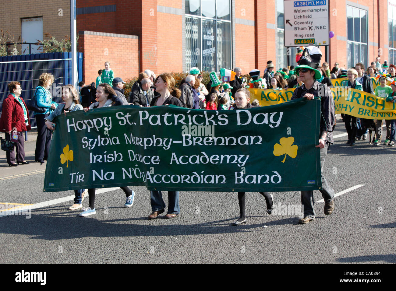 St Patrick's Day Parade à Birmingham au Royaume-Uni. Banque D'Images