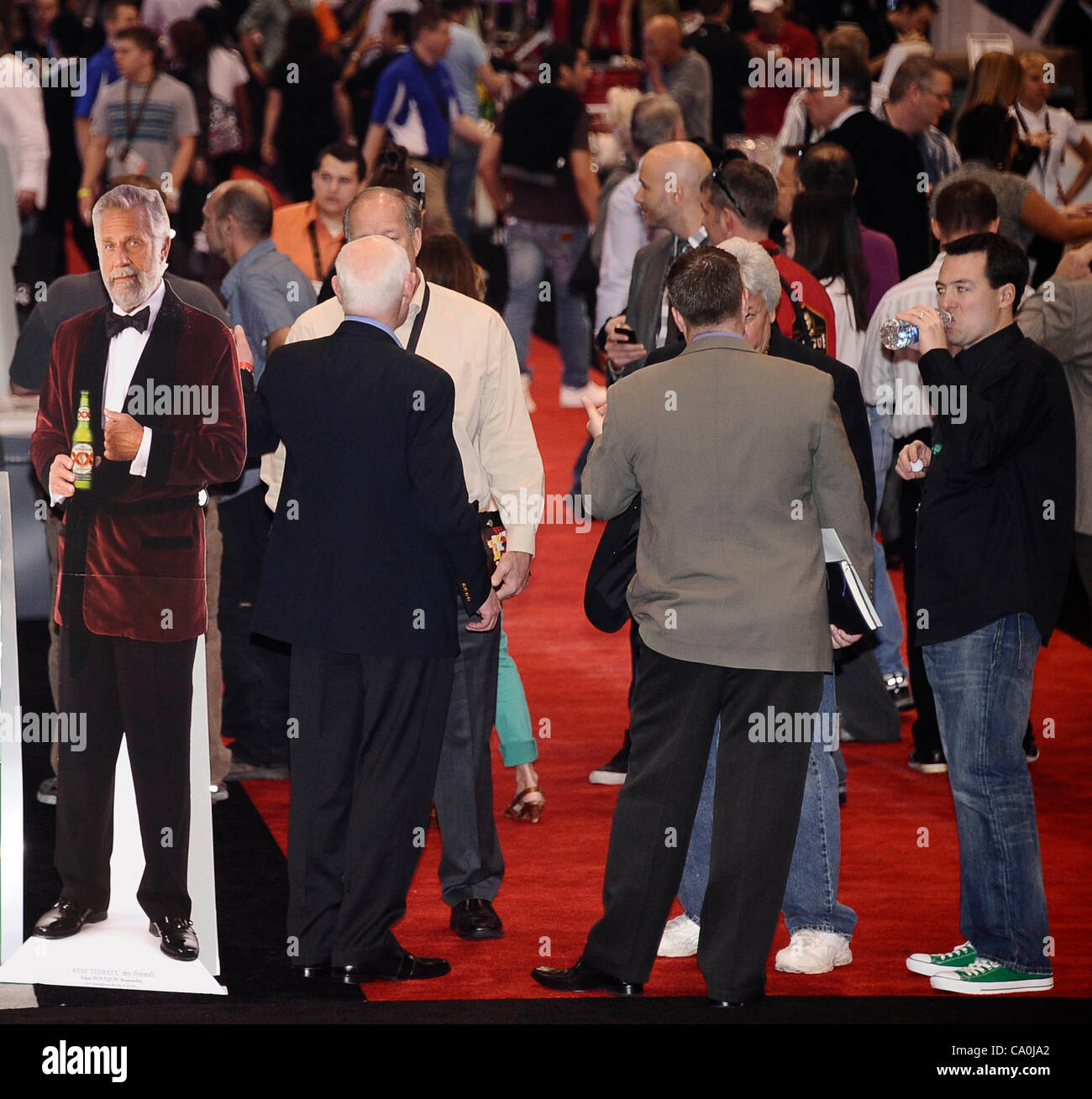 2012 - Las Vegas, NV- USA. Certaines des nombreuses choses sur l'écran, au cours de la 27e édition de Nuit & Bar Convention and Trade Show de Las Vegas. (Crédit Image : ©/ZUMAPRESS.com) Blevins génique Banque D'Images