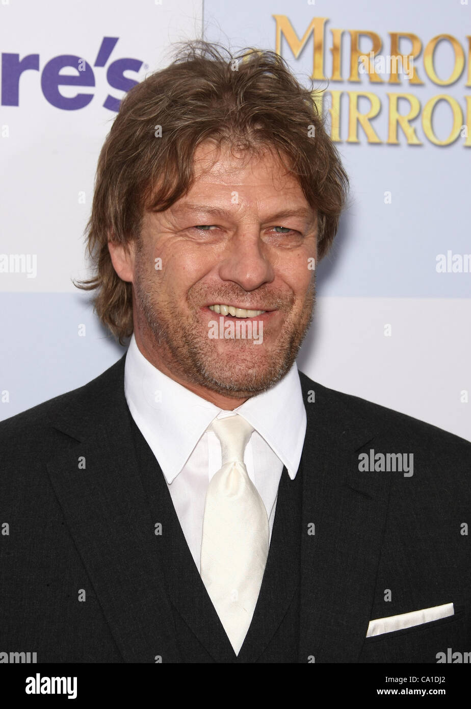 SEAN BEAN MIROIR MIROIR. Première mondiale HOLLYWOOD LOS ANGELES CALIFORNIA USA 17 Mars 2012 Banque D'Images