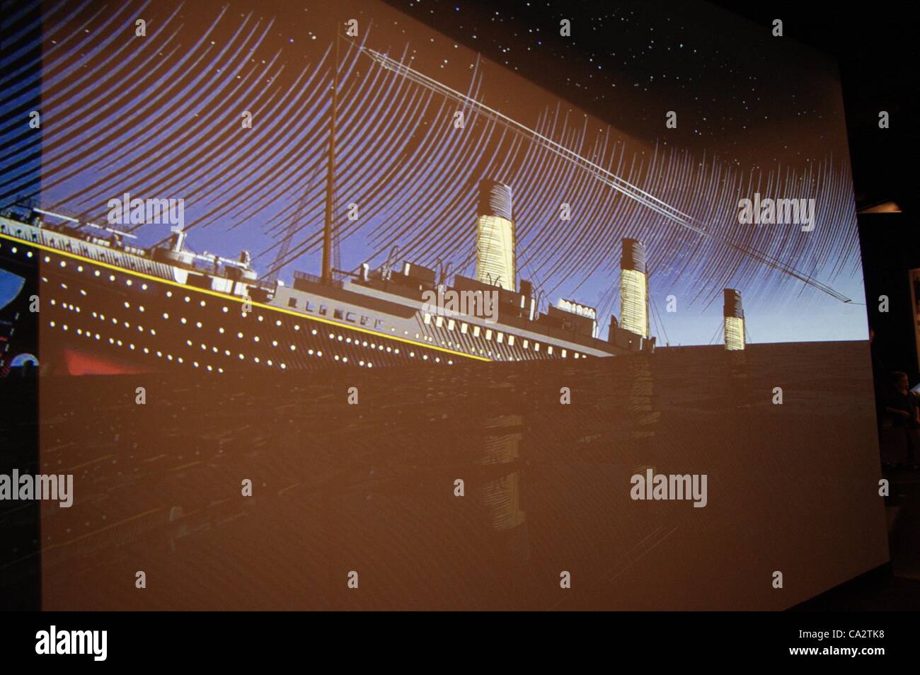 L'affichage généré par ordinateur du naufrage du Titanic dans Titanic Belfast visitor centre, Titanic Quarter, Belfast, Irlande du Nord. 27 Mars 2012 Banque D'Images