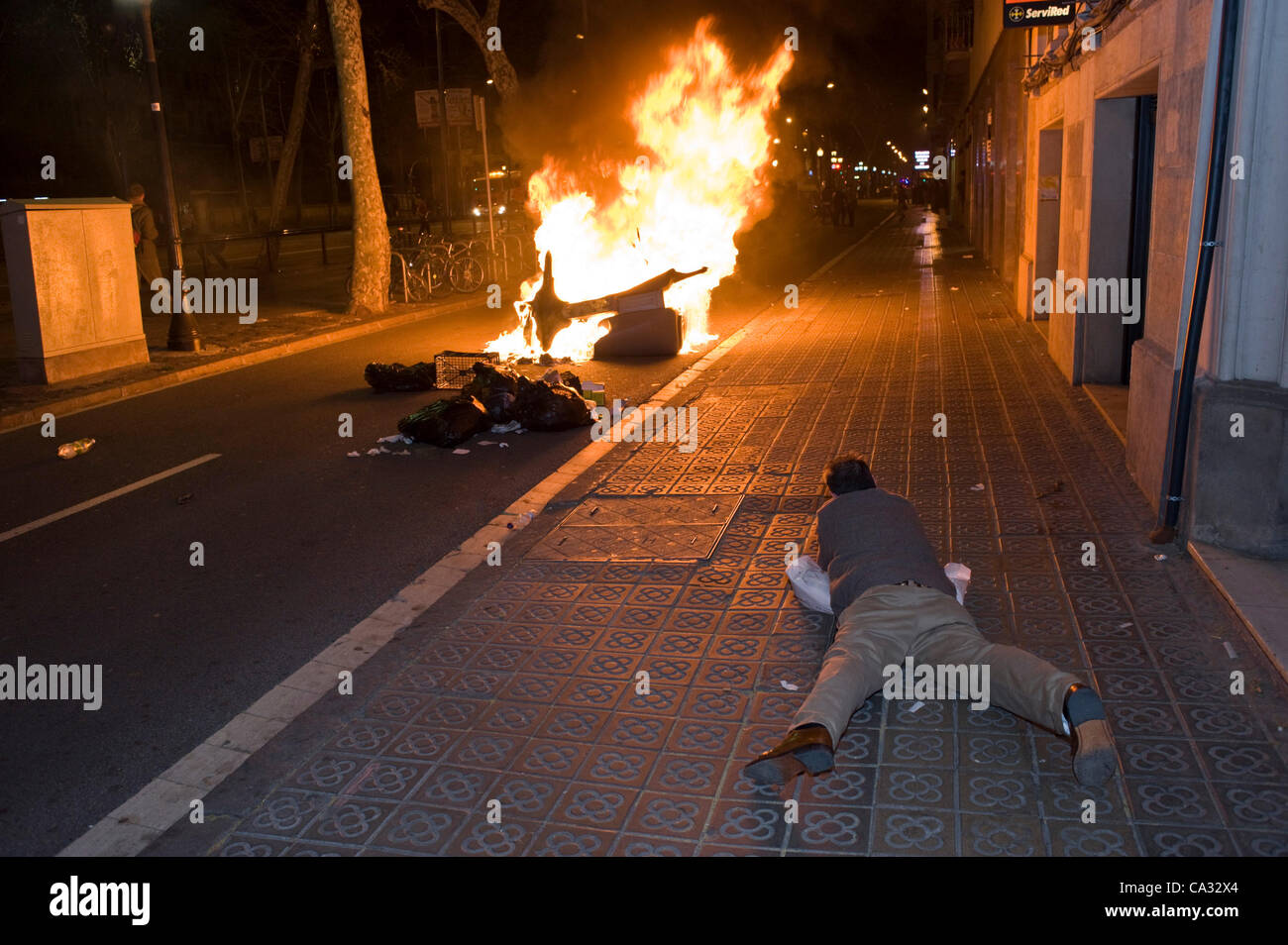 Poubelle générale Banque de photographies et d'images à haute résolution -  Alamy