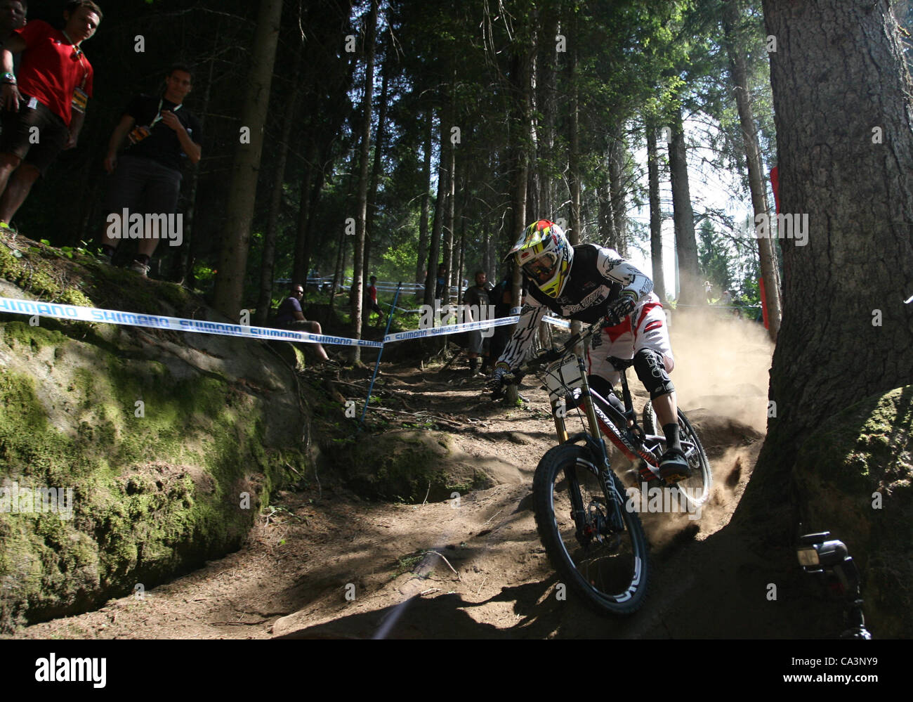 02.06.2012, Val di Sole, en Italie. Greg MINNAAR (GBR) en action lors de la Coupe du Monde UCI 2012 de descente VTT, Val di Sole Italie 1er juin Banque D'Images