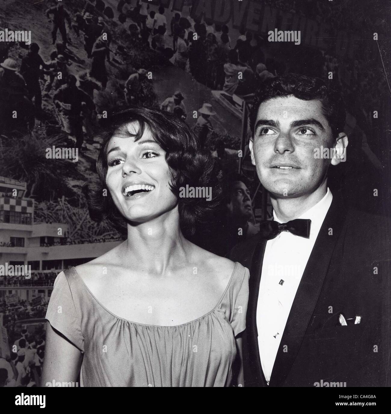 PAULA PRENTISS avec mari Richard Benjamin (crédit Image : Â© Dallinger Nat/Photos/ZUMAPRESS.com) Globe Banque D'Images