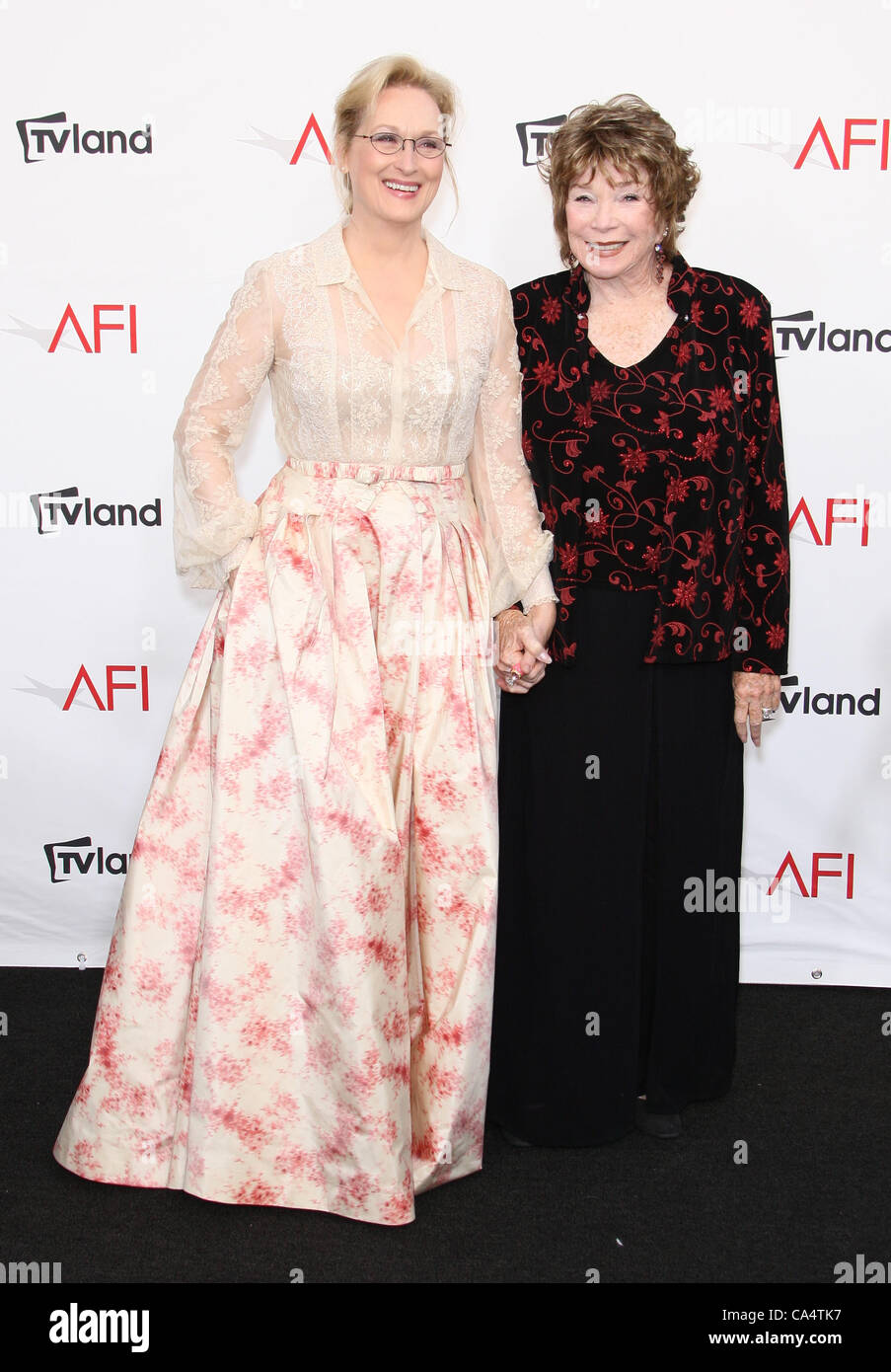 MERYL STREEP & Shirley Maclaine 2012 TV LAND PRÉSENTE. Jean DUTOURD HOMMAGE À Shirley Maclaine CULVER CITY LOS ANG Banque D'Images