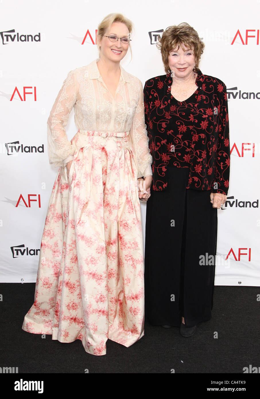 MERYL STREEP & Shirley Maclaine 2012 TV LAND PRÉSENTE. Jean DUTOURD HOMMAGE À Shirley Maclaine CULVER CITY LOS ANG Banque D'Images
