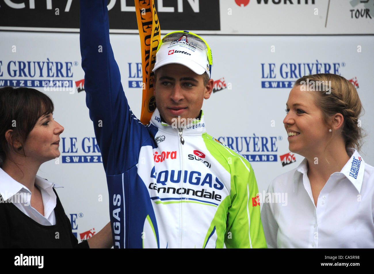 12.06.2012. Aarbrg, Suisse. Tour de Suisse, l'étape 04 - Aarberg, Trimbach 2012 Liquigas, Peter Sagan sur le podium à TRIMBACH Banque D'Images 12.06.2012. Aarbrg, Suisse. Tour de Suisse, l'étape 04 - Aarberg, Trimbach 2012 Liquigas, Peter Sagan sur le podium à TRIMBACH Banque D'Images