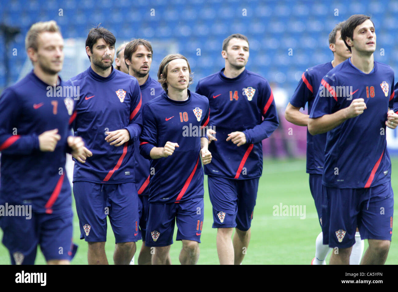 13.06.2012. Wroclaw, Pologne. Championnat d'Europe Croatie équipe internationale pratique. LUKA MODRIC (CRO), MILAN BADELJ (CRO) Banque D'Images
