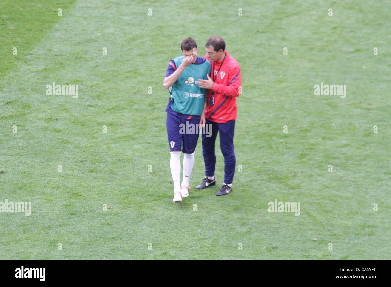 13.06.2012. Wroclaw, Pologne. Championnat d'Europe Croatie équipe internationale pratique. SLAVEN BILIC (CRO), Ivan Perisic (CRO) Banque D'Images