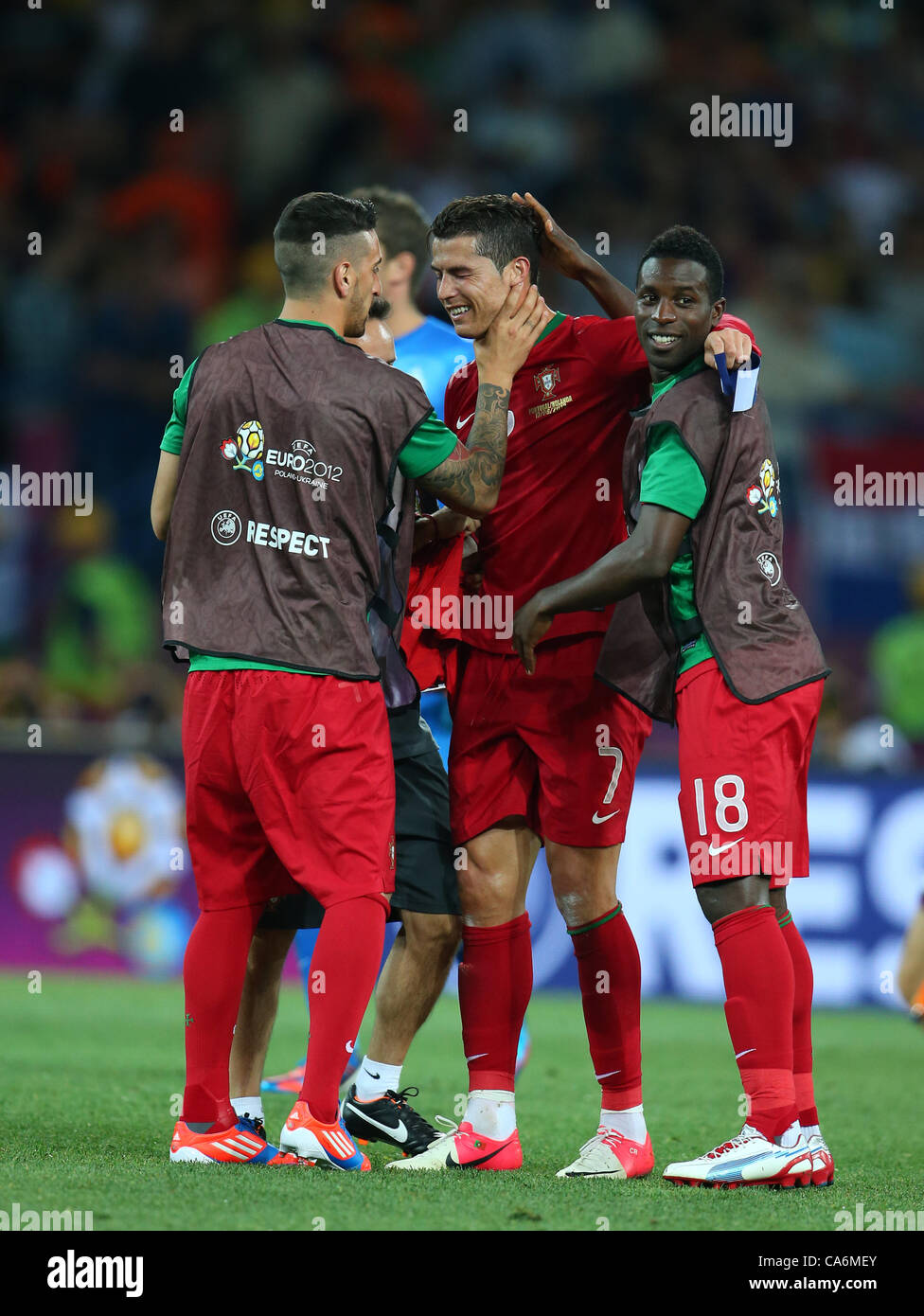 CRISTIANO RONALDO & SILVESTRE PORTUGAL V HOLLAND EURO 2012 STADE METALIST KHARKIV UKRAINE Ukraine 17 juin 2012 Banque D'Images