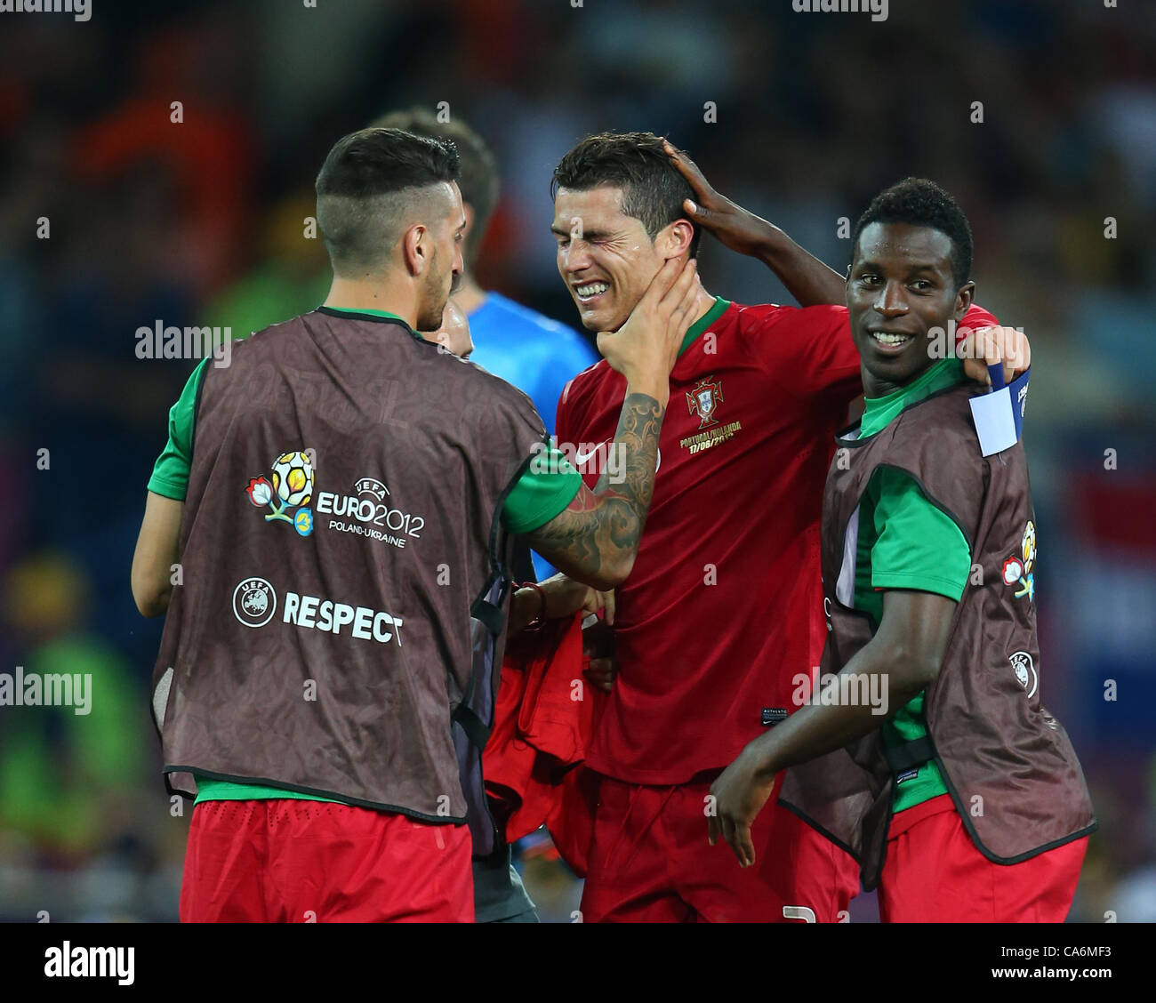 CRISTIANO RONALDO & SILVESTRE PORTUGAL V HOLLAND EURO 2012 STADE METALIST KHARKIV UKRAINE Ukraine 17 juin 2012 Banque D'Images