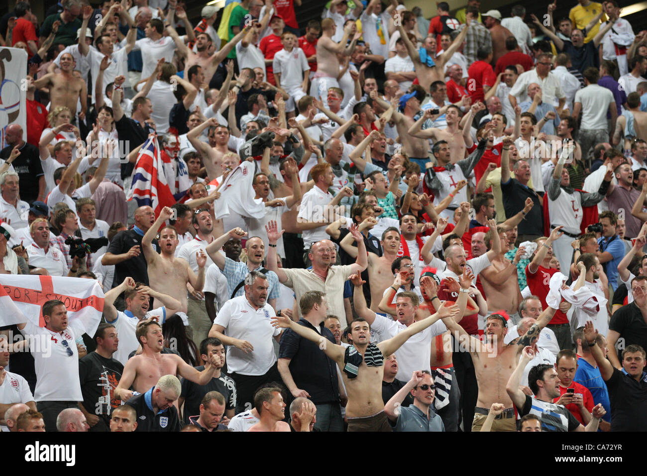 L'ANGLETERRE SUR DES FANS de sifflet final l'Angleterre v l'UKRAINE EURO 2012 UKRAINE UKRAINE DONETSK DONBASS ARENA 19 Juin 2012 Banque D'Images