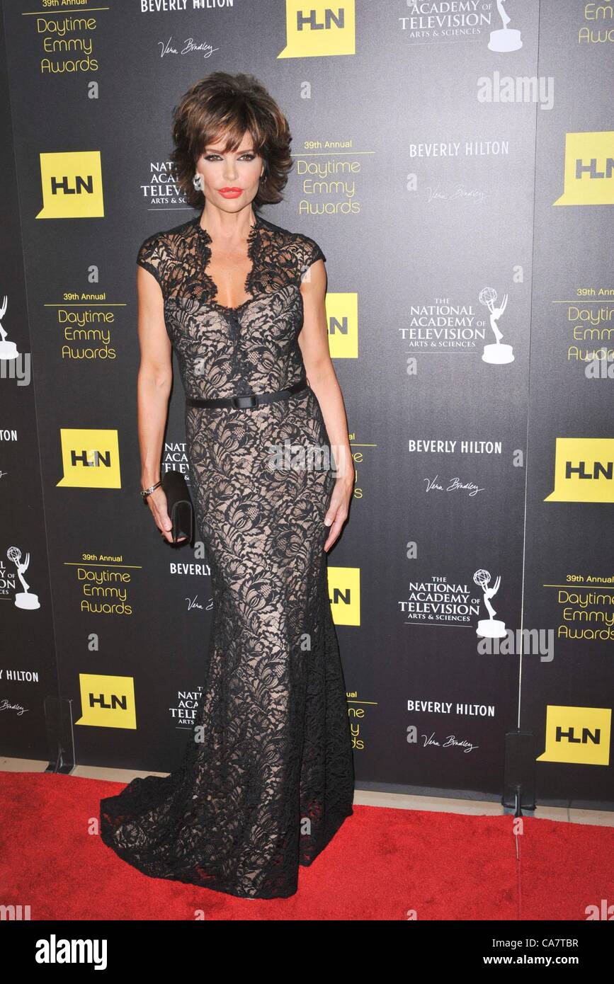 Lisa Rinna aux arrivées pour pendant la journée, animation Creative Arts Emmy Awards, Beverly Hilton Hotel, Los Angeles, CA, 23 juin 2012. Photo par : Elizabeth Goodenough/Everett Collection/Alamy Live News Banque D'Images