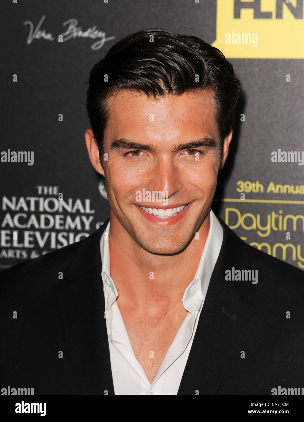 Peter porte aux arrivées pour pendant la journée, animation Creative Arts Emmy Awards, Beverly Hilton Hotel, Los Angeles, CA, 23 juin 2012. Photo par : Elizabeth Goodenough/Everett Collection/Alamy Live News Banque D'Images