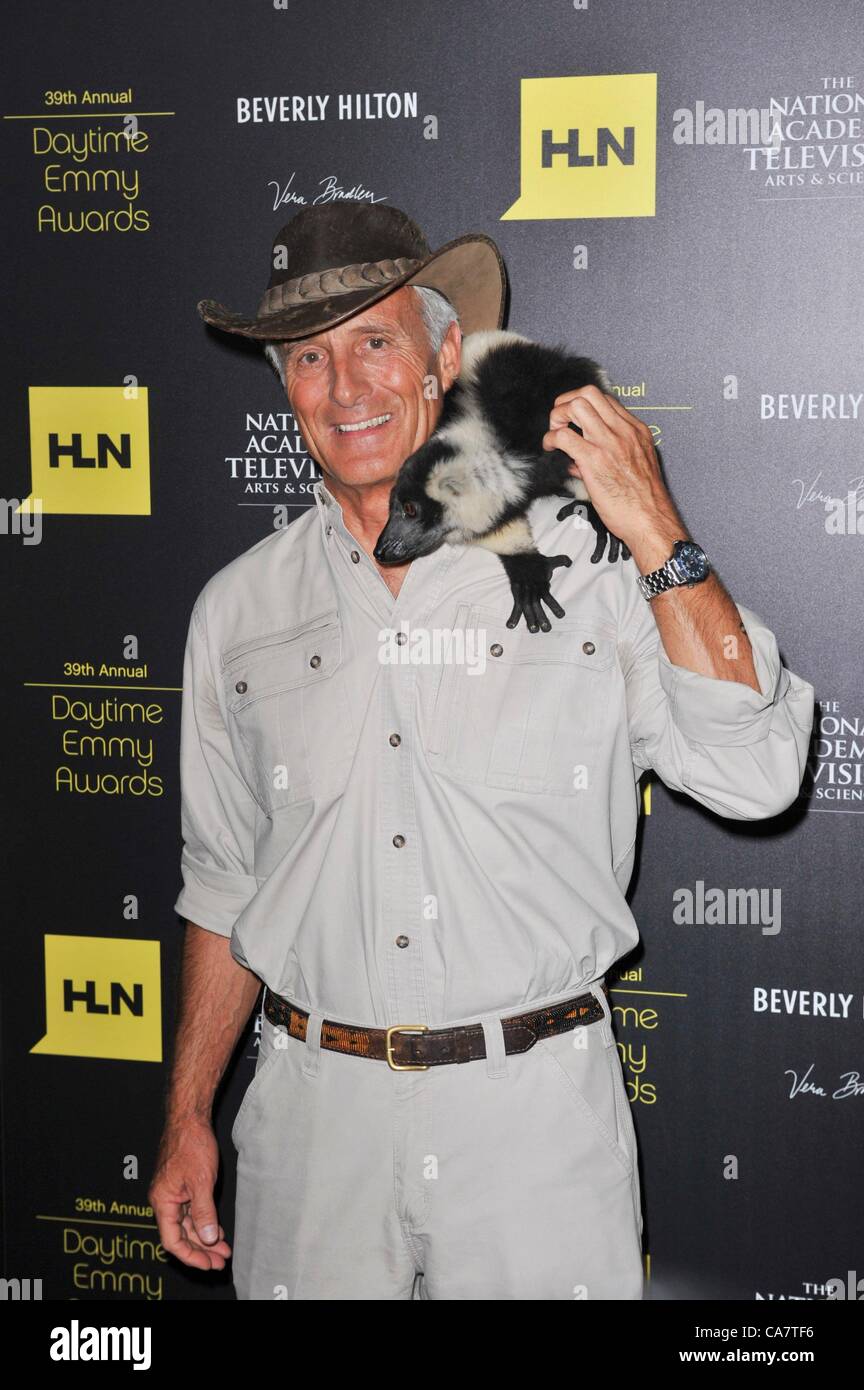 Jack Hanna aux arrivées pour pendant la journée, animation Creative Arts Emmy Awards, Beverly Hilton Hotel, Los Angeles, CA, 23 juin 2012. Photo par : Elizabeth Goodenough/Everett Collection/Alamy Live News Banque D'Images