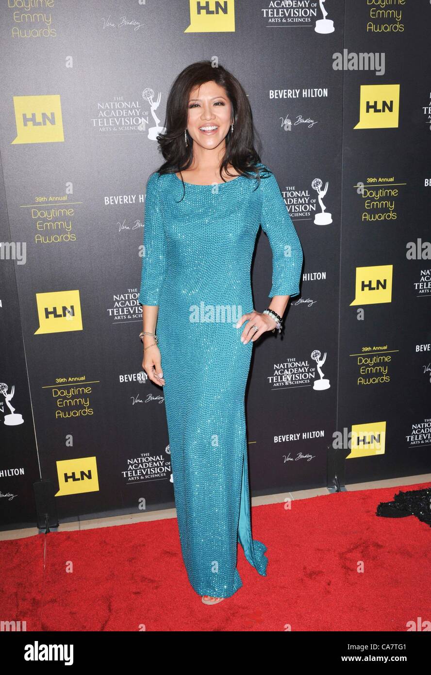 Julie Chen aux arrivées pour pendant la journée, animation Creative Arts Emmy Awards, Beverly Hilton Hotel, Los Angeles, CA, 23 juin 2012. Photo par : Elizabeth Goodenough/Everett Collection/Alamy Live News Banque D'Images