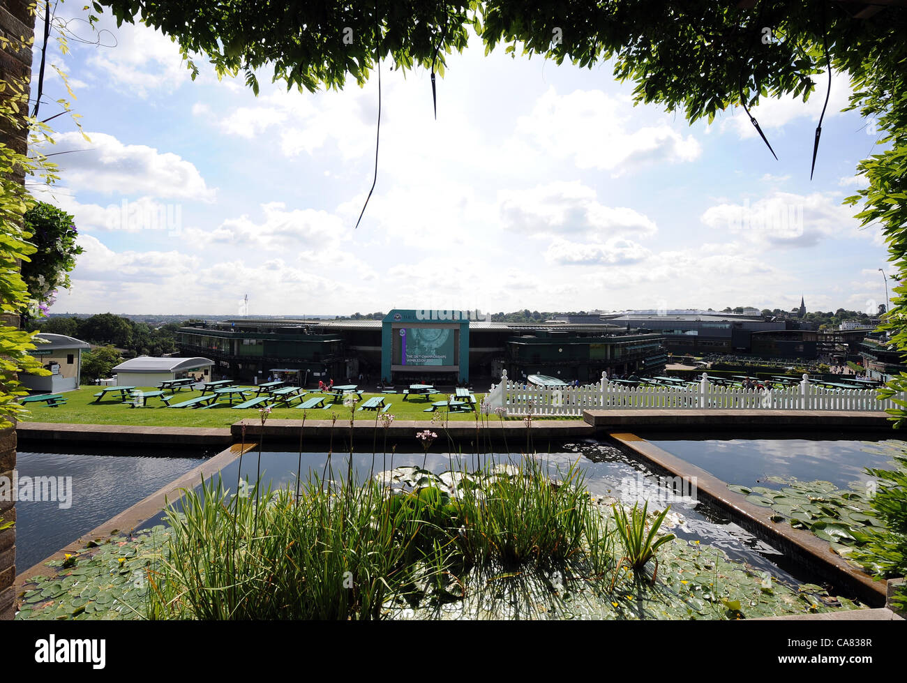 Vue sur cour 1 SHOW le tournoi de Wimbledon le tournoi de Wimbledon 20 LE ALL ENGLAND TENNIS CLUB WIMBLEDON LONDRES Banque D'Images