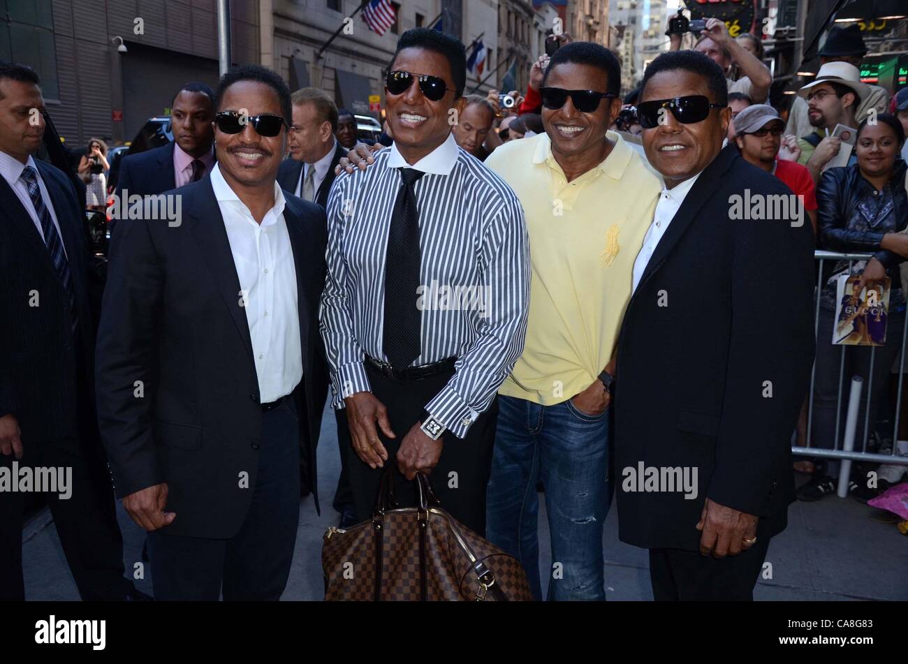 USA. Marlon Jackson, Jermaine Jackson, Tito Jackson, Jackie Jackson à talk show apparition pour la célébrité CANDIDS - WED, GMA Studios, New York, NY Le 27 juin 2012. Photo par : Derek Storm/Everett Collection Banque D'Images