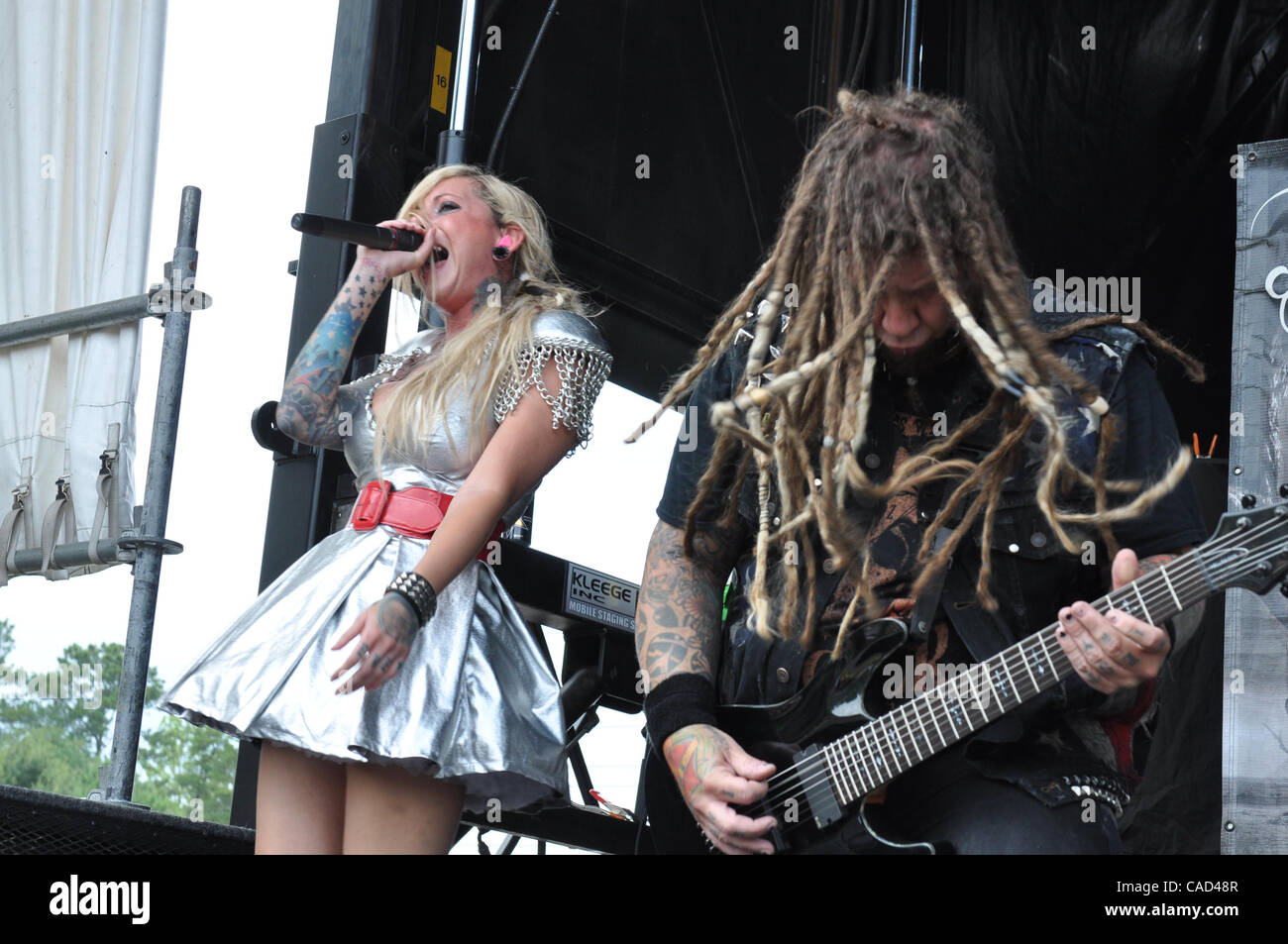 Août 3, 2010 - Raleigh, Caroline du Nord, USA Singer MARIA BRINK et le groupe en ce moment l'exécution à la Time Warner Cable Music Pavilion dans le cadre du Festival Mayhem à Raleigh. (Crédit image : Tina Fultz/ZUMA Press) Banque D'Images