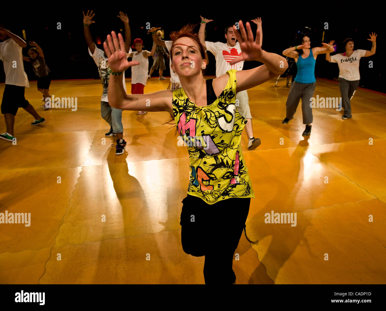 Juillet 27, 2010 - Las Vegas, Nevada, USA - l'atelier de danse se déplace en milieu urbain est réalisée au cours de la 2010 International Hip Hop Dance Championnat tenu au Red Rock Resort. Des équipes de cinq à huit danseurs de villes à travers les Etats-Unis sont en concurrence au cours de deux jours pour gagner une place dans le Wor Banque D'Images