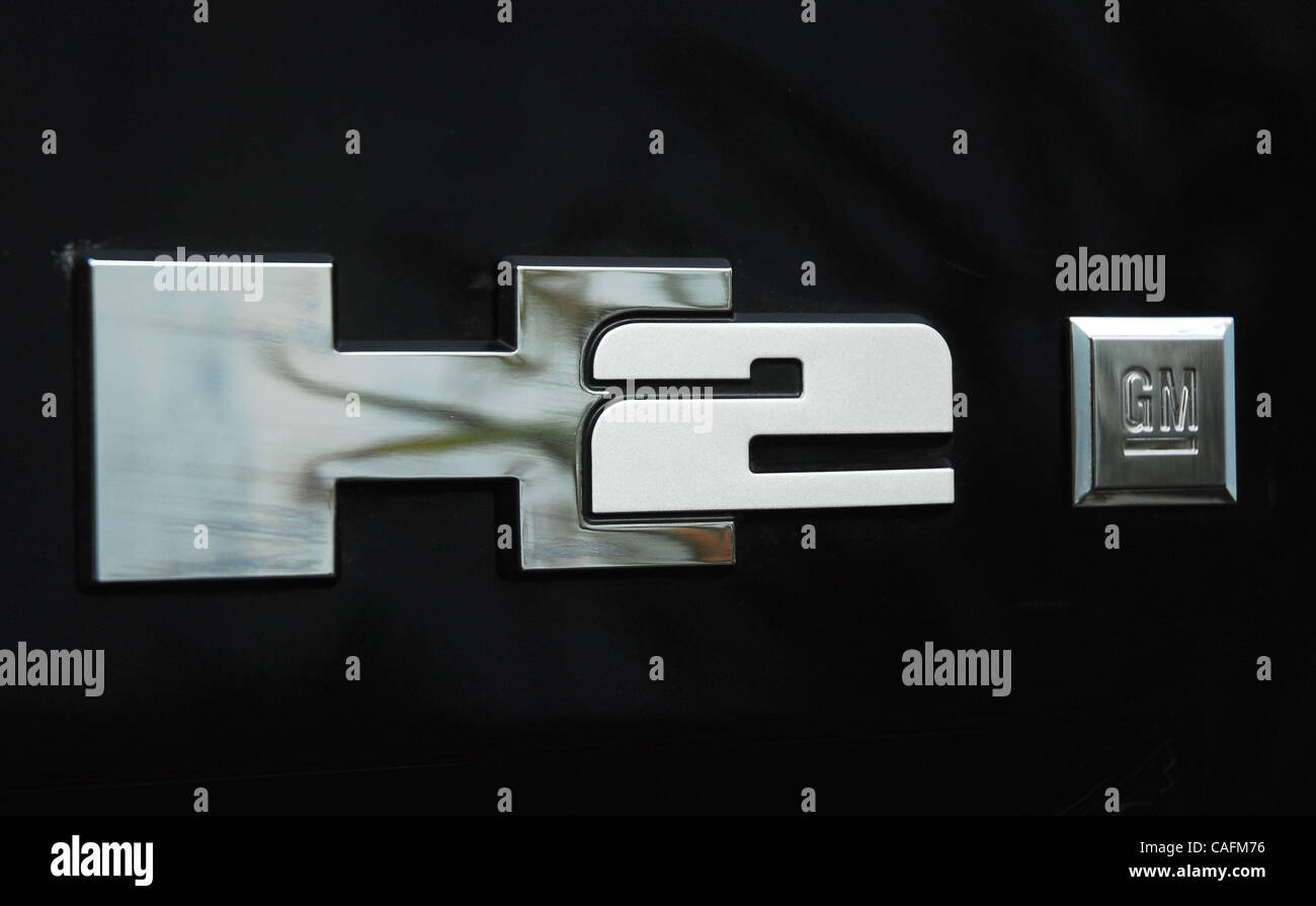 29 févr. 2008 - Los Angeles, Californie, USA - Le off-road warrior Hummer H2 rugit en 2008 avec un intérieur entièrement repensé qui combine les caractéristiques de luxe et de rendez-vous avec la robustesse légendaire Hummer. Sous le capot est un nouveau moteur plus puissant qui est couplé à une nouvelle, un changement en douceur, Banque D'Images