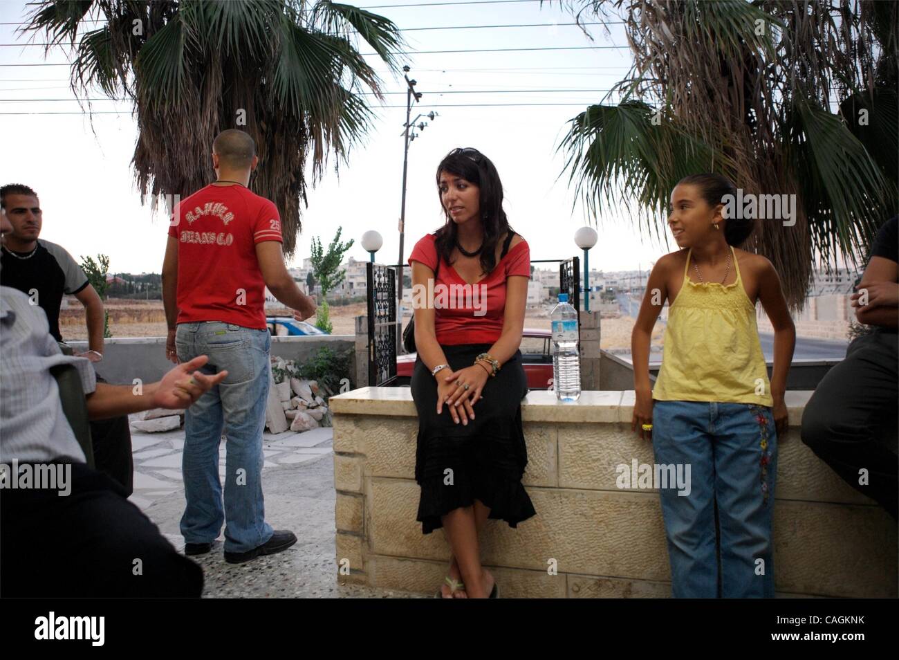 Feb 01, 2008 - Jérusalem, Israël - Michelle est un étudiant américain de Portland. Elle travaille sur sa thèse de maîtrise en gestion des conflits et travaille avec les Palestiniens. Elle a récemment été harcelés à la frontière pendant 4 heures, d'une fouille et a confisqué son ordinateur pendant 10 jours par le Banque D'Images