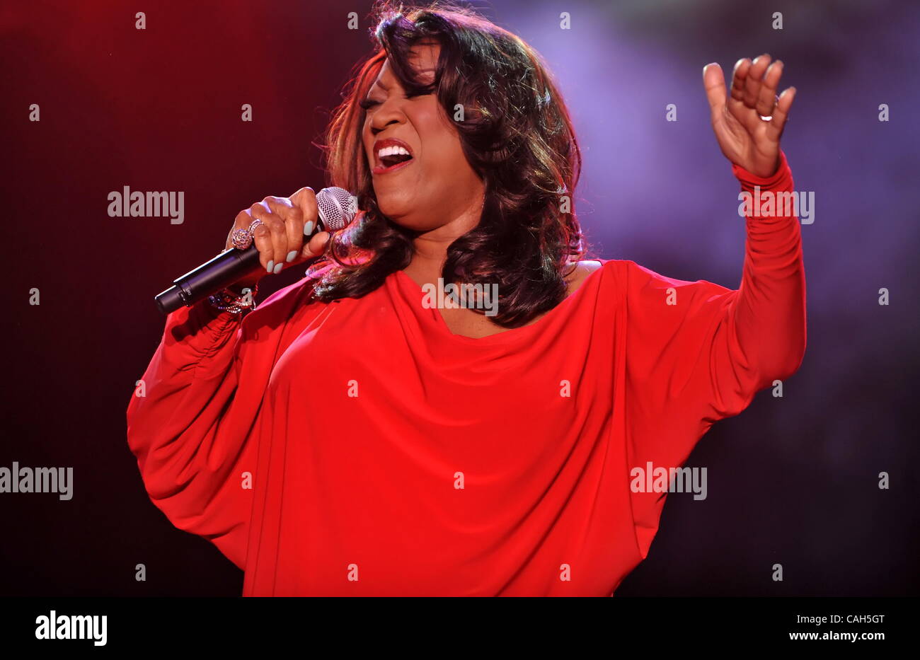 Jan 13, 2011 - Santa Ynez, en Californie, États-Unis - l'artiste légendaire Patti LaBelle le 'Queen of Soul' a effectué un concert live au Chumash Casino Resort. (Crédit Image : Â© John Pyle/Cal/ZUMAPRESS.com) Media Sport Banque D'Images