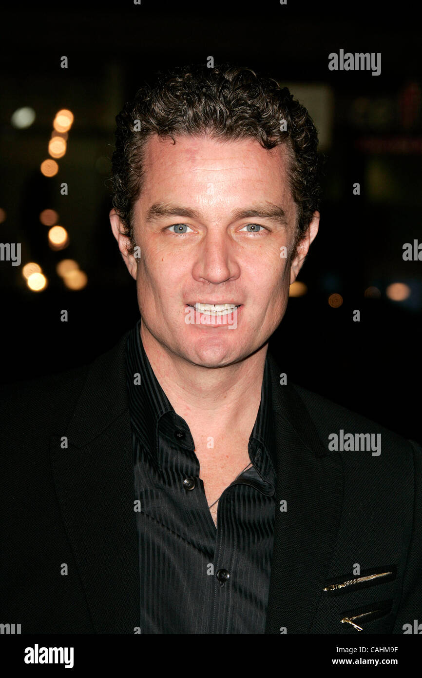 James Marsters au croisement "P.S. Je t'aime' Première mondiale tenue au Chinese Theatre à Hollywood, CA 12/09/07 Banque D'Images