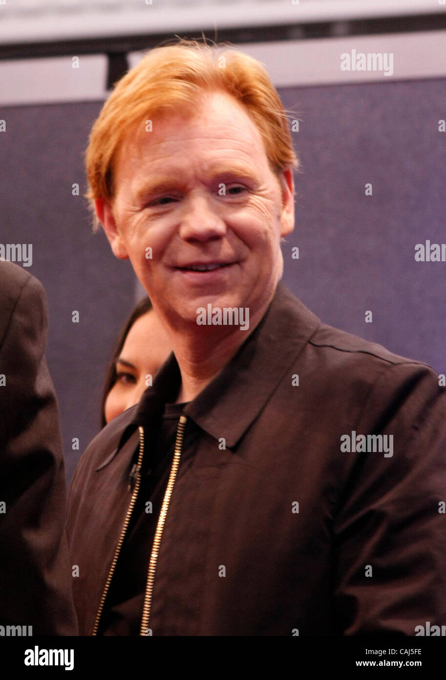 CSI Miami acteur David Caruso au G4 stand pendant le deuxième jour de l'édition 2008 du CES à Las Vegas NV. Janvier 8,2008. Gene Blevins/LA DailyNews Banque D'Images CSI Miami acteur David Caruso au G4 stand pendant le deuxième jour de l'édition 2008 du CES à Las Vegas NV. Janvier 8,2008. Gene Blevins/LA DailyNews Banque D'Images
