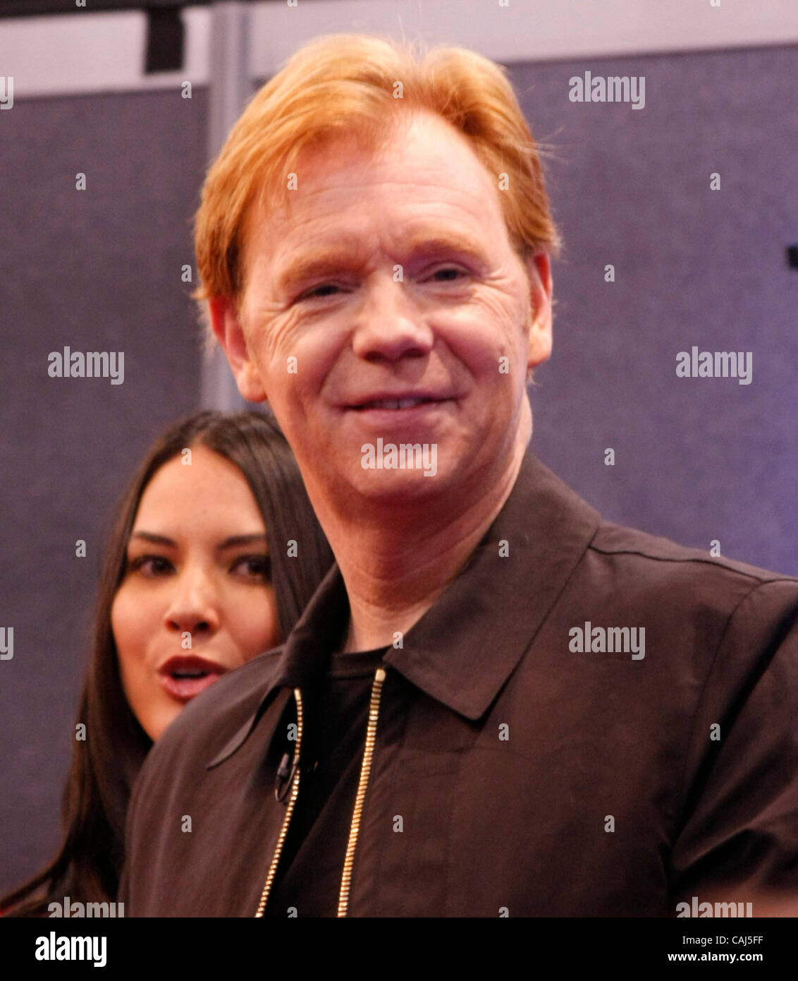 CSI Miami acteur David Caruso au G4 stand pendant le deuxième jour de l'édition 2008 du CES à Las Vegas NV. Janvier 8,2008. Gene Blevins/LA DailyNews Banque D'Images CSI Miami acteur David Caruso au G4 stand pendant le deuxième jour de l'édition 2008 du CES à Las Vegas NV. Janvier 8,2008. Gene Blevins/LA DailyNews Banque D'Images